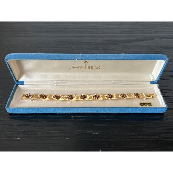 VTG Crown Trifari Gold-Tone Bracelet November Topaz Rhinestones in Original Box